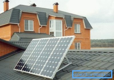 Solar panels on the roof help save Solar panels on the roof help save