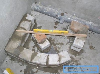 The construction of the podium is also not difficult. The construction of the podium is also not difficult.