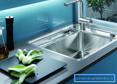 Modern stylish metal sink. Modern stylish metal sink.