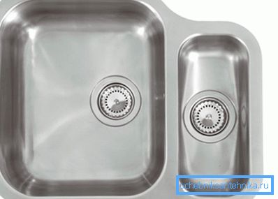 Twin bowl. Twin bowl.