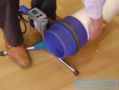 Specialized soldering apparatus for large diameter pipes
