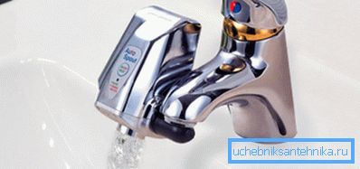 Special nozzle for automation of work of the ordinary crane