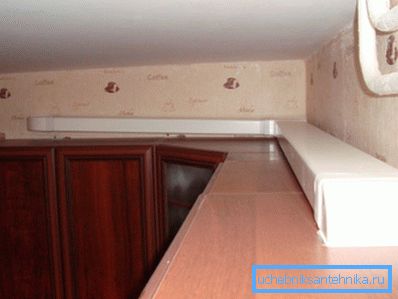 Hide the design on the cabinet. Hide the design on the cabinet.