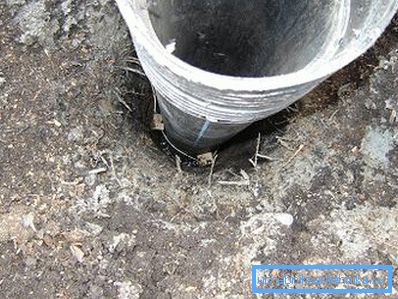 The pipe down the well. The pipe down the well.