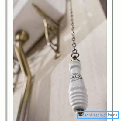 Water is always drained using a handle on a chain. Water is always drained using a handle on a chain.