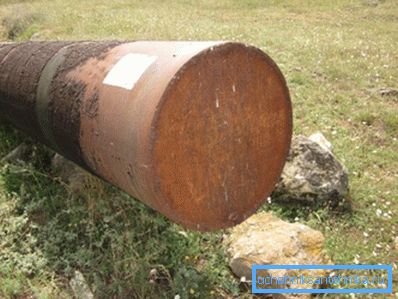 Steel casing is quickly rusting. Steel casing is quickly rusting.