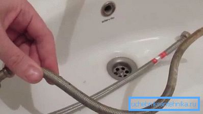 Standard flexible hoses