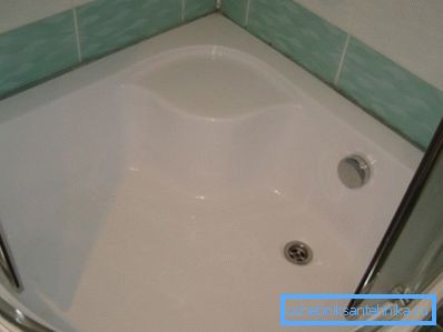Glass shower with a deep tray 90h90 cm and bottom valve Glass shower with a deep tray 90h90 cm and bottom valve