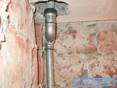 The stand of water supply from galvanized pipe is assembled on the threads. The stand of water supply from galvanized pipe is assembled on the threads.