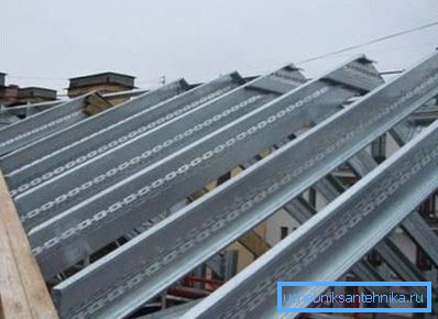 Rafters from a profile pipe for an industrial building Rafters from a profile pipe for an industrial building