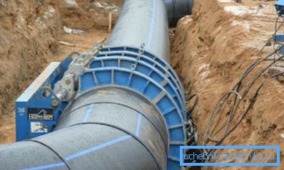 Welding joint water main. Welding joint water main.