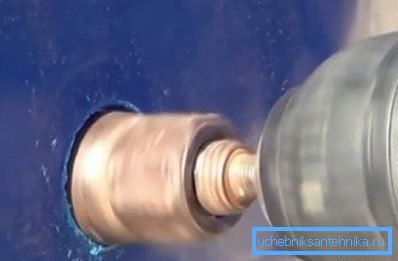 Drill a hole in accordance with the value of M Drill a hole in accordance with the value of M