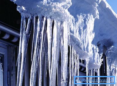 2797 It melts during the day and freezes at night.