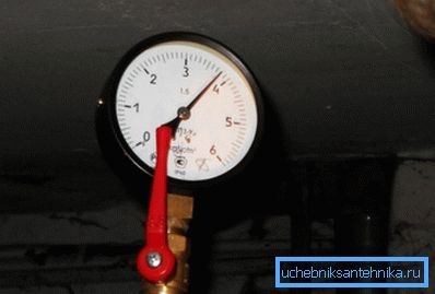 Such a manometer is in every basement of a multi-storey building. Such a manometer is in every basement of a multi-storey building.