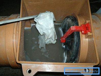 Such debris may interfere with valve operation. Such debris may interfere with valve operation.