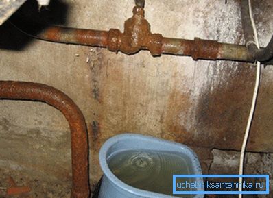 Old pipe is flowing Old pipe is flowing