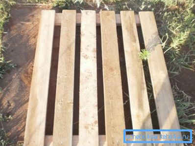 Typical wooden pallet that can be made by yourself Typical wooden pallet that can be made by yourself