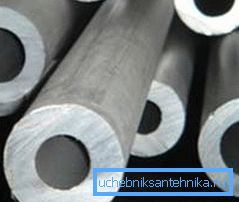 Thick-walled aluminum round tube is highly durable and is used in high pressure communications. Thick-walled aluminum round tube is highly durable and is used in high pressure communications.