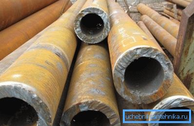 Thick-walled pipes in stock. Thick-walled pipes in stock.