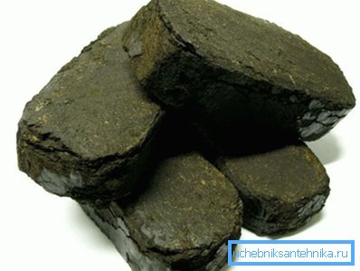 Peat briquettes Peat briquettes