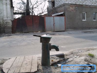 Traditional street hydrant Traditional street hydrant