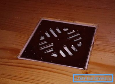 1198 Gangway in wooden floor