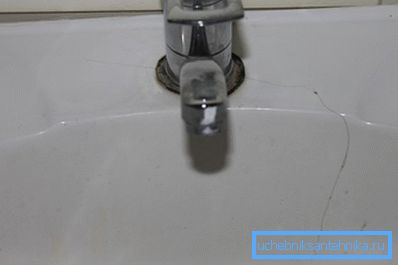 Crack caused by overtightening