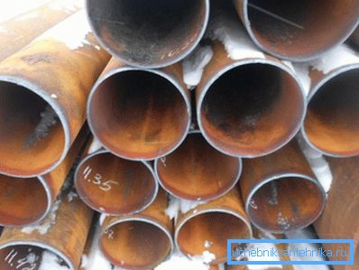 Pipe 325x8 mm in stock