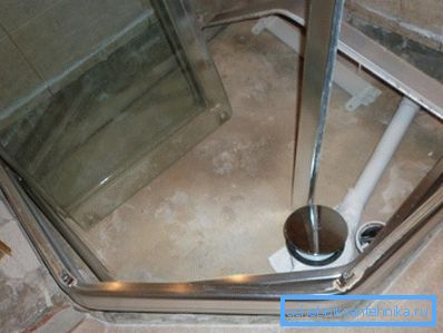 The pipe is already connected to the sewer The pipe is already connected to the sewer