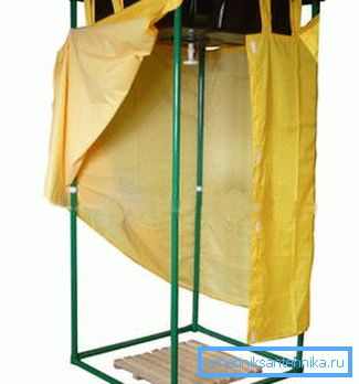 Tubular frame for summer shower Tubular frame for summer shower