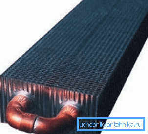 The tube and plates form a one-piece construction. The tube and plates form a one-piece construction.