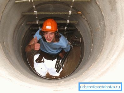 The trench should be deepened until water begins to appear in it. The trench should be deepened until water begins to appear in it.