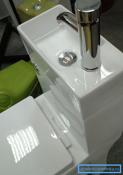 Toilet monoblock. Toilet monoblock.
