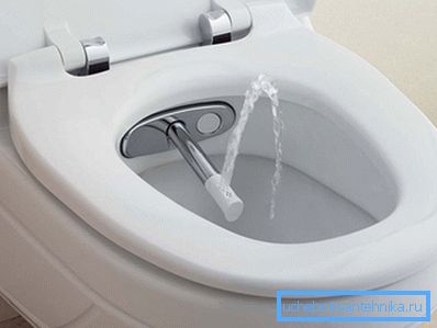 Toilet with integrated shower Toilet with integrated shower