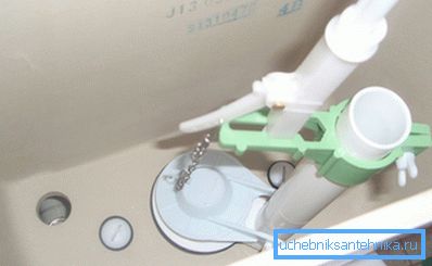 We install the design in the bracket and connect the valve with the rocker arm. We install the design in the bracket and connect the valve with the rocker arm.