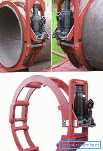 Installation of the arched type for combining joints with large diameters Installation of the arched type for combining joints with large diameters