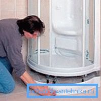 Installation of a decorative panel Installation of a decorative panel
