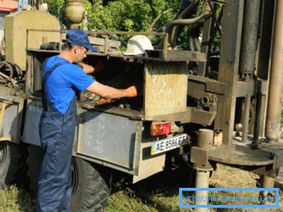 Rig for rotary drilling Rig for rotary drilling