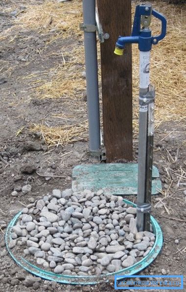 Installation of a hydrant in a water well Installation of a hydrant in a water well