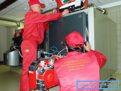 Installation and commissioning are performed only by specialists with the appropriate approval. Installation and commissioning are performed only by specialists with the appropriate approval.