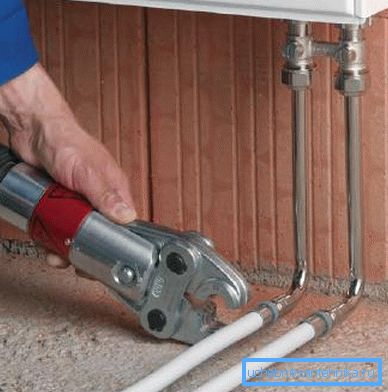 Installing a radiator made of steel with a bottom connection do it yourself