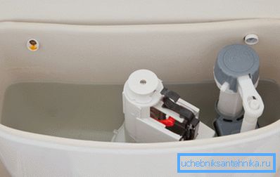 Installing a toilet cistern on the toilet - a necessary step to replace the plumbing in the toilet. Installing a toilet cistern on the toilet - a necessary step to replace the plumbing in the toilet.