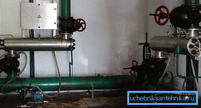 Installations for water treatment with ultraviolet light. Installations for water treatment with ultraviolet light.