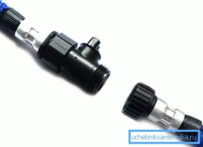 An additional tap is installed on the watering hose. An additional tap is installed on the watering hose.