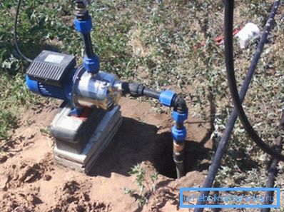 Installed water pump. Installed water pump.