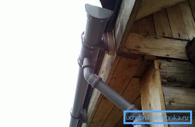 2770 Knot of transition to a drainpipe