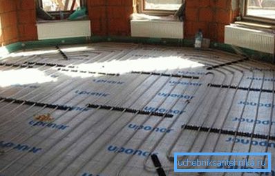 Find out how much water you need to fill in the warm floor is easy Find out how much water you need to fill in the warm floor is easy