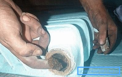In our communal heating networks the coolant is dirty. In our communal heating networks the coolant is dirty.