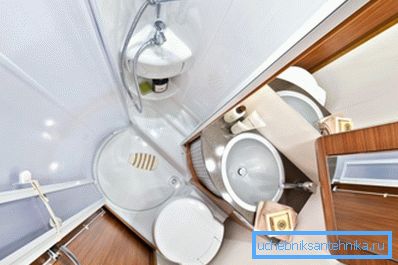 In some countries, practicing the joint installation of shower and toilet in the same booth In some countries, practicing the joint installation of shower and toilet in the same booth