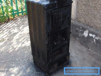 In the early models of solid fuel boilers about any automation could be no question In the early models of solid fuel boilers about any automation could be no question
